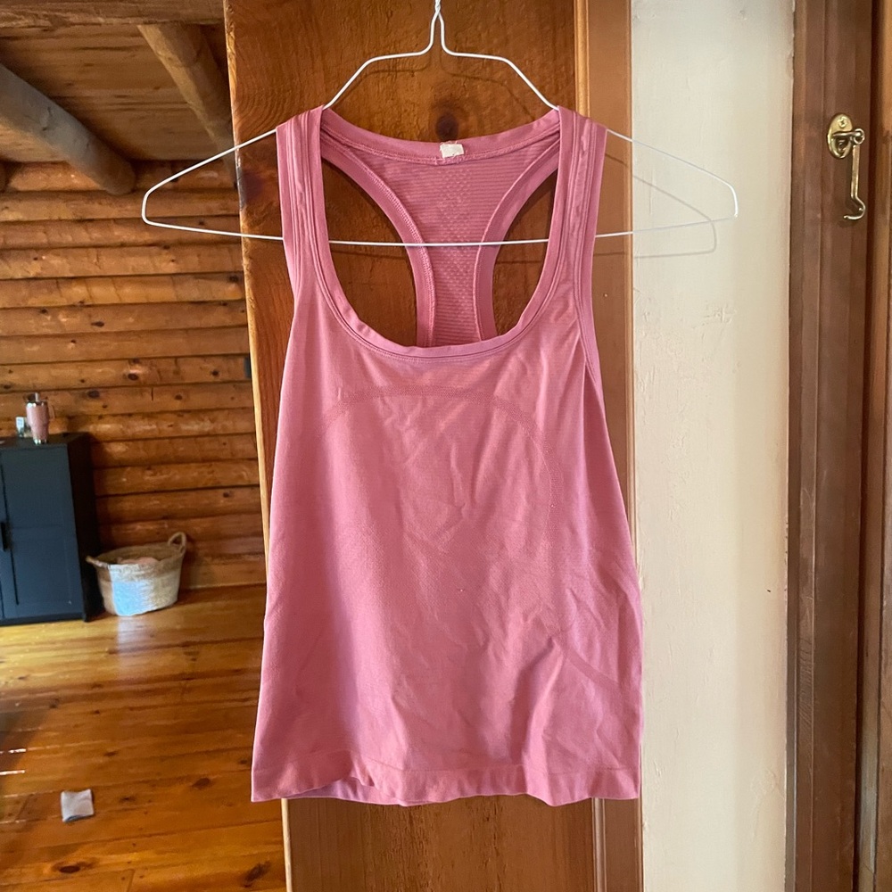 Lululemon swiftly tech race length tank top